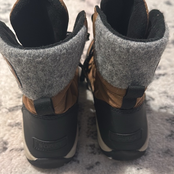 Sorel Boot - Picture 4 of 4